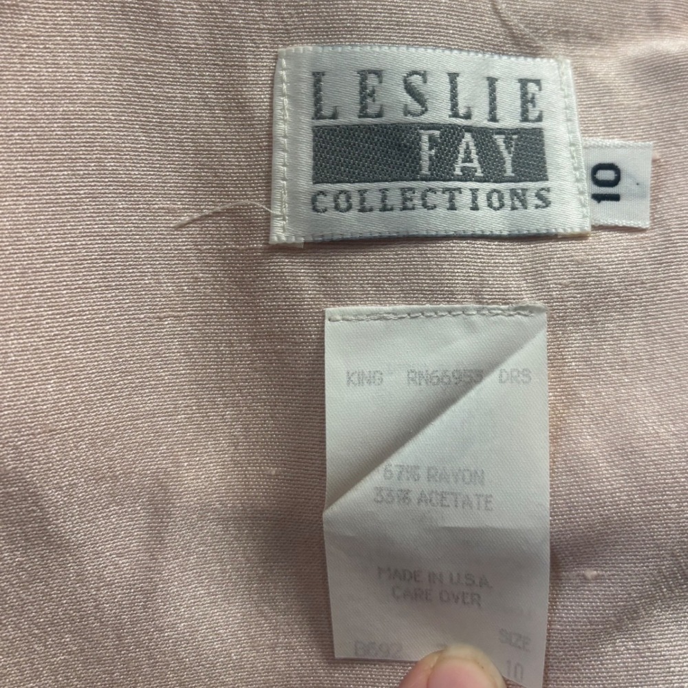 VTG 90s Leslie Fay Lace Collar Coat
Dress Blush Pink‎ - Picture 5 of 5
